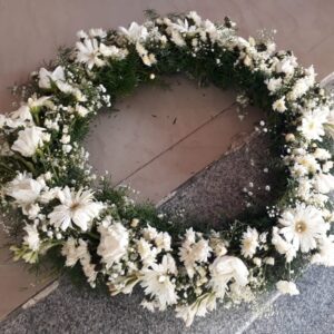 Mix White Flower wreath