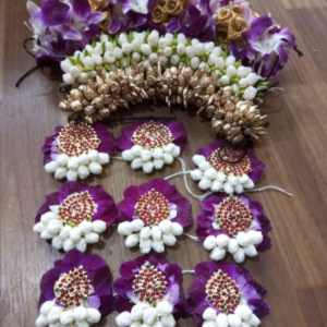 Orchid Nandavanam Hair Set - GetFlowersDaily