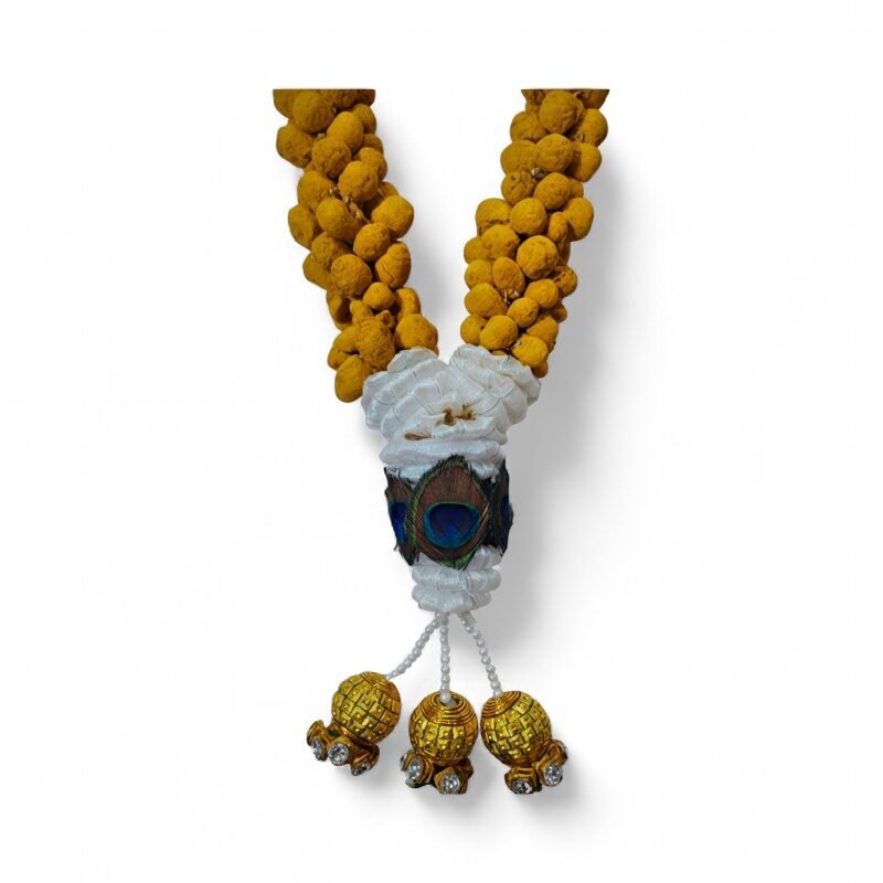 Raw Turmeric with Peacock Border Garland - 2.5ft Raw Turmeric with Peacock Border Garland - 2.5ft