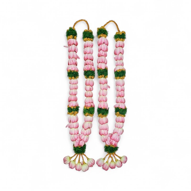 Lotus Garland with Green and Gold Border (2.5ft) -