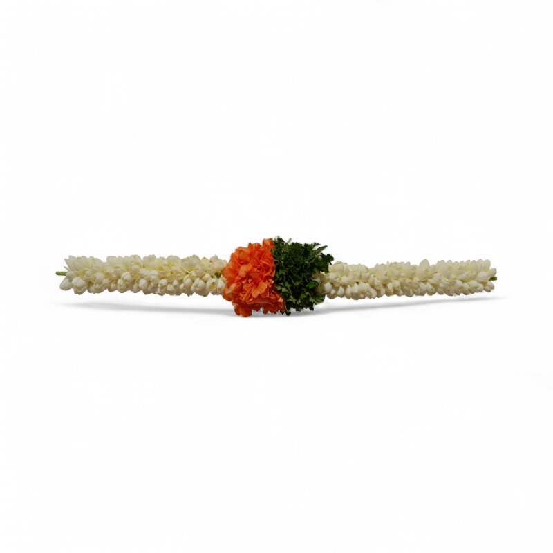 Jasmine With Crossandra & Paneer Leave Border - 2f Jasmine With Crossandra & Paneer Leave Border - 2f