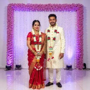 Nandhavanam Jasmine with Red and Green Border - 1 Pair